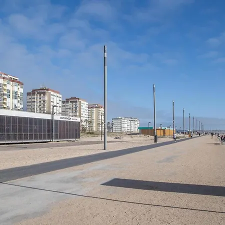 Lejlighed New!! Bright Beach Duplex In
