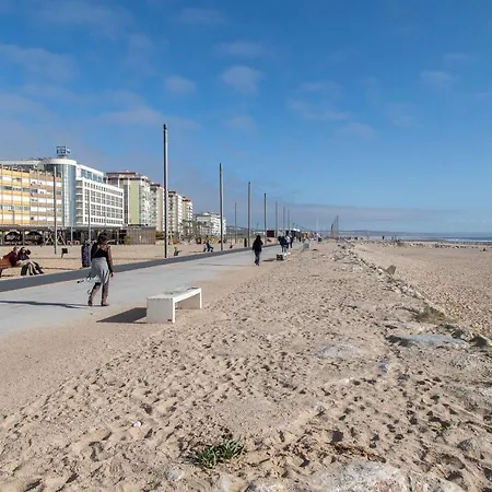 Lejlighed New!! Bright Beach Duplex In Costa de Caparica