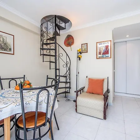 New!! Bright Beach Duplex In * Costa de Caparica